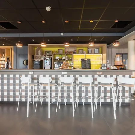 Campanile Annemasse Est Findrol Chal Otel 3*