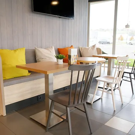 Hotel Campanile Findrol Annemasse Savoie Leman