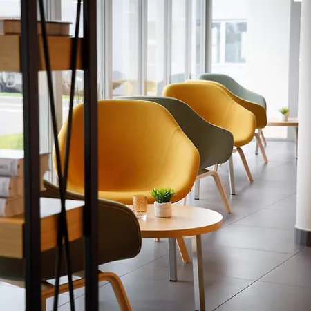 Campanile Annemasse Est Findrol Chal Hotel