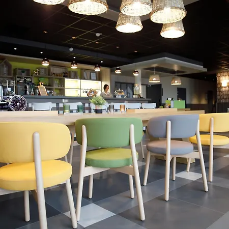 Hotel Campanile Findrol Annemasse Savoie Leman 3*