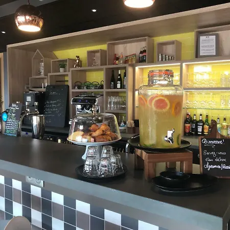 Hotel Campanile Findrol Annemasse Savoie Leman 3*